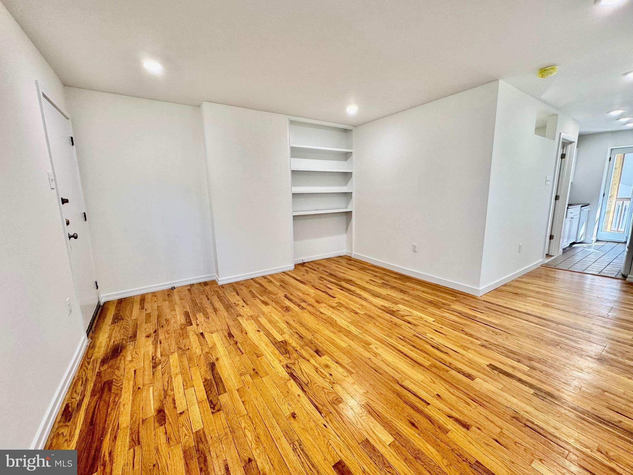 2148 Green Street, Unit 2 Philadelphia, PA 19130 - Photo 3 of 28