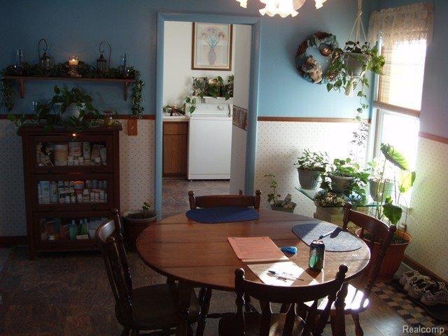 662 Newport Road Carleton, MI 48117 - Photo 6 of 7 P1010208