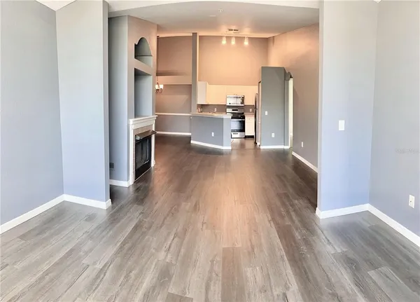 $2,450 | 3361 South Kirkman Road, Unit 821, Orlando, FL 32811