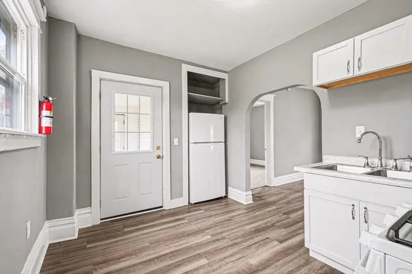 $199,900 | 2008 East Stockbridge Avenue, Kalamazoo, MI 49001