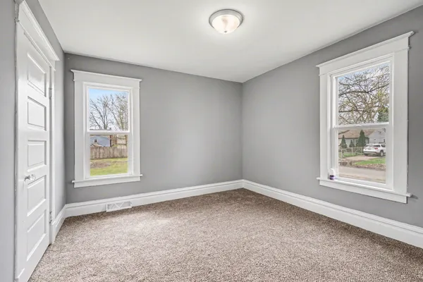 $199,900 | 2008 East Stockbridge Avenue, Kalamazoo, MI 49001