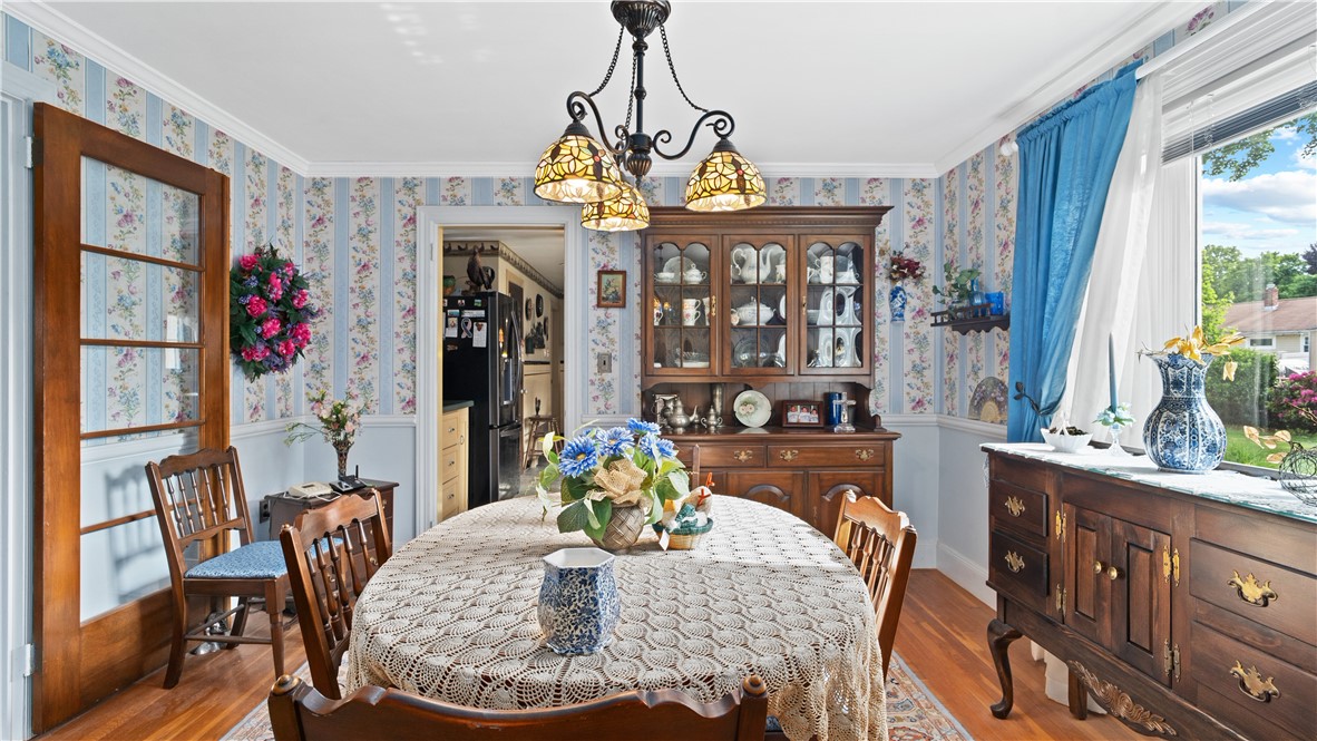 14 Barnes Street Smithfield, RI 02828 - Photo 11 of 44