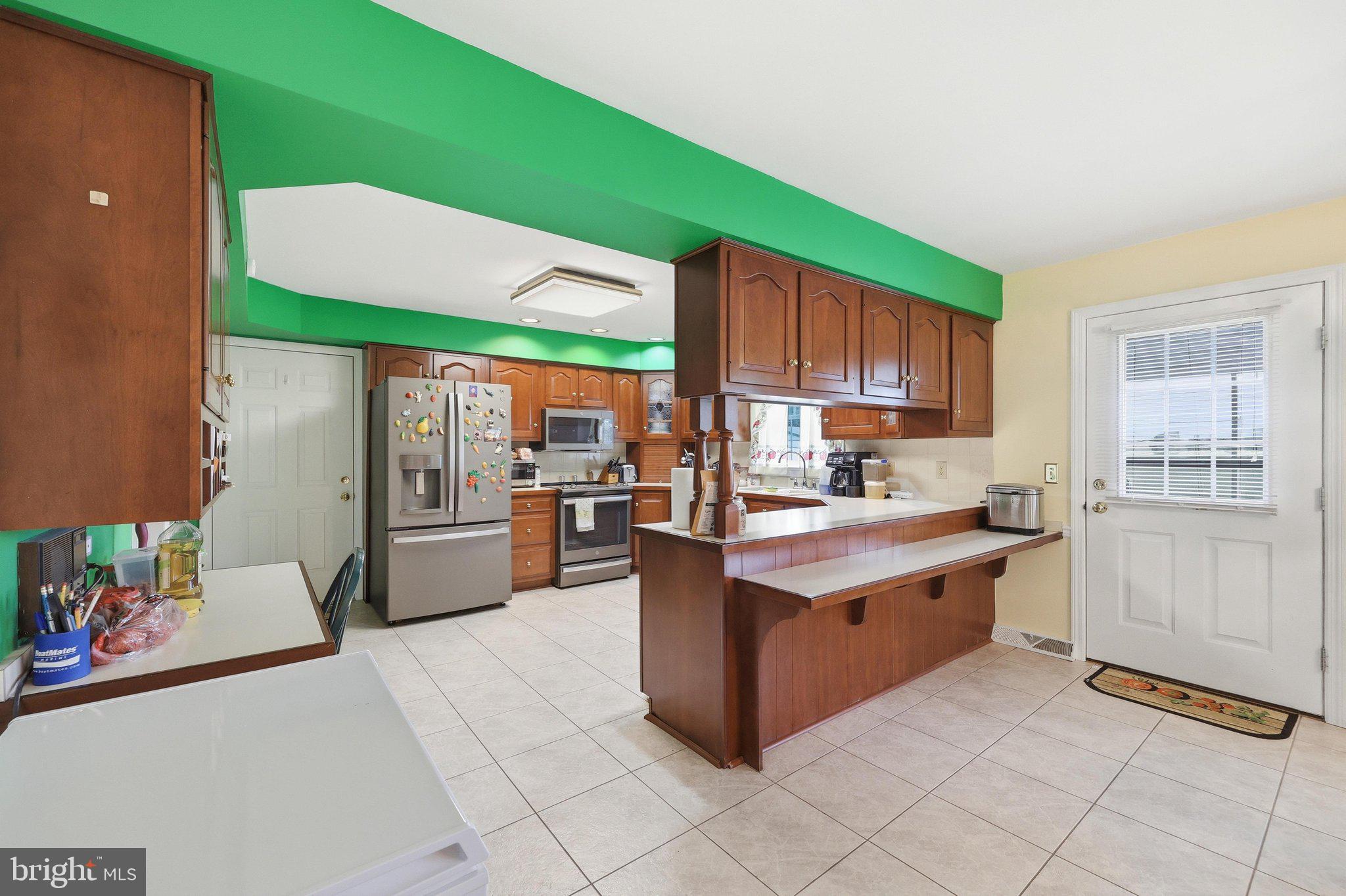 15613 Natural Well Road Williamsport, MD 21795 - Photo 8 of 54 Kitchen
