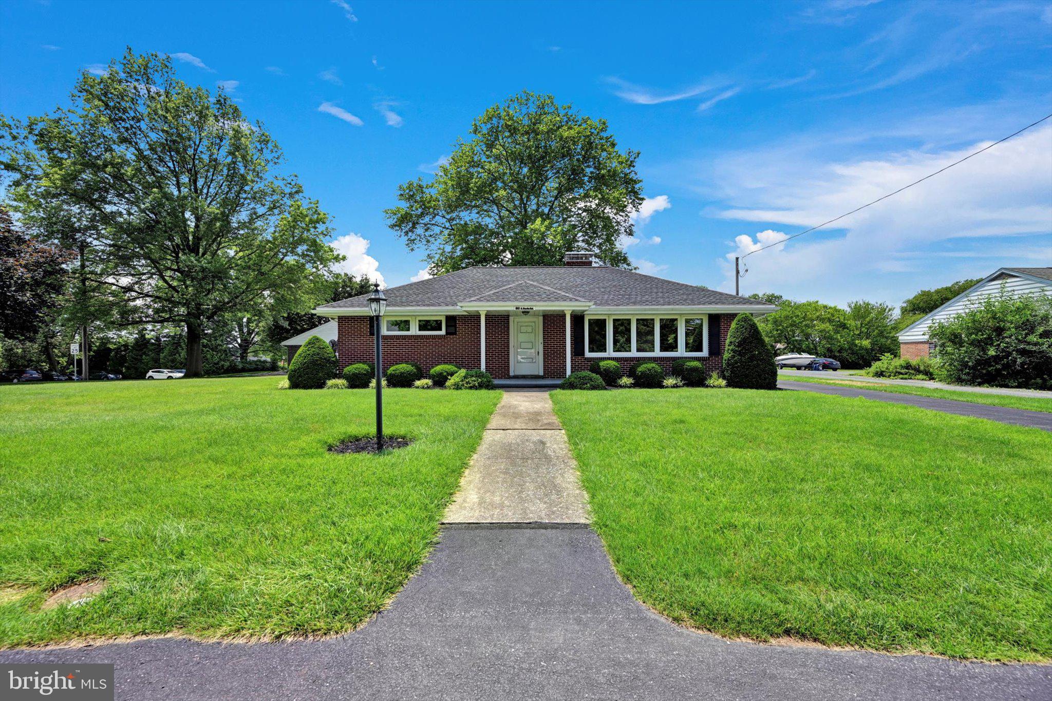 861 South Forge Road Palmyra, PA 17078 - Photo 3 of 31 Gallery Image 3