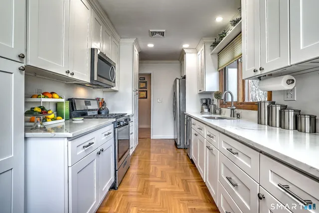 $479,000 | 690 Forest Road, Unit 501, West Haven, CT 06516