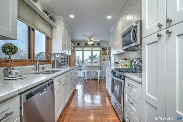 $479,000 | 690 Forest Road, Unit 501, West Haven, CT 06516