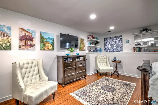 $479,000 | 690 Forest Road, Unit 501, West Haven, CT 06516