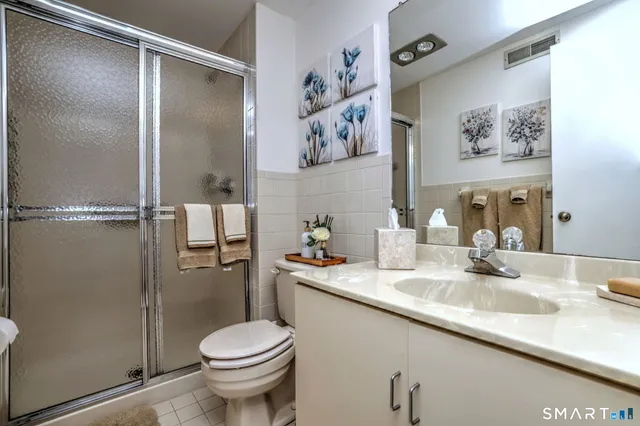 $479,000 | 690 Forest Road, Unit 501, West Haven, CT 06516