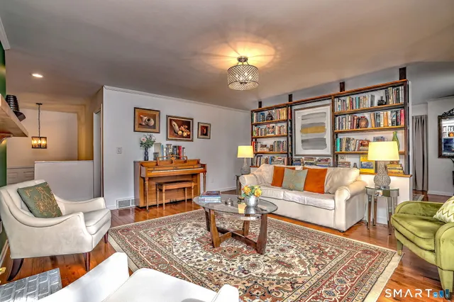 $479,000 | 690 Forest Road, Unit 501, West Haven, CT 06516