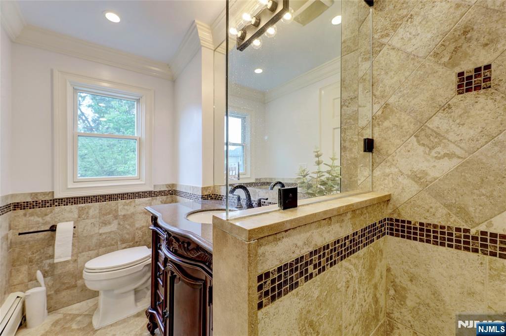 406 Dixie Avenue Hawthorne, NJ 07506 - Photo 30 of 48