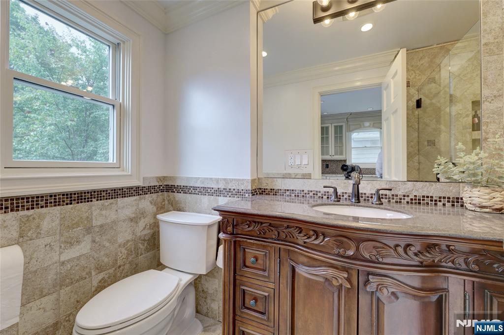 406 Dixie Avenue Hawthorne, NJ 07506 - Photo 31 of 48