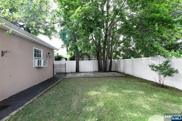 $799,000 | 406 Dixie Avenue, Hawthorne, NJ 07506