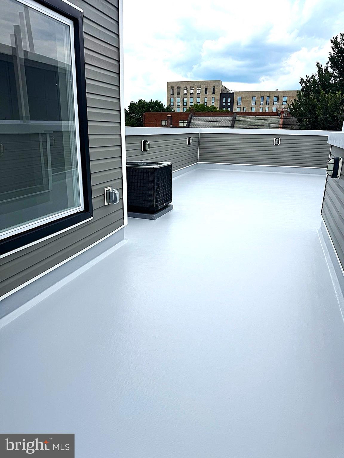 4542 Sansom Street Philadelphia, PA 19139 - Photo 33 of 36 a view of terrace