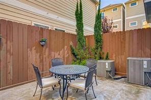 5407 Jackson Street Houston, TX 77004 - Photo 22 of 24 a view of a outdoor seating area