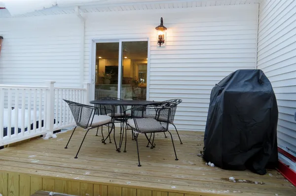 $219,900 | 59 Barberry Lane, Raymond, NH 03077