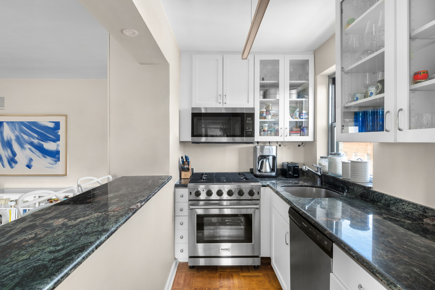 175 West 13th Street, Unit 11B Manhattan, NY 10011 - Photo 5 of 10