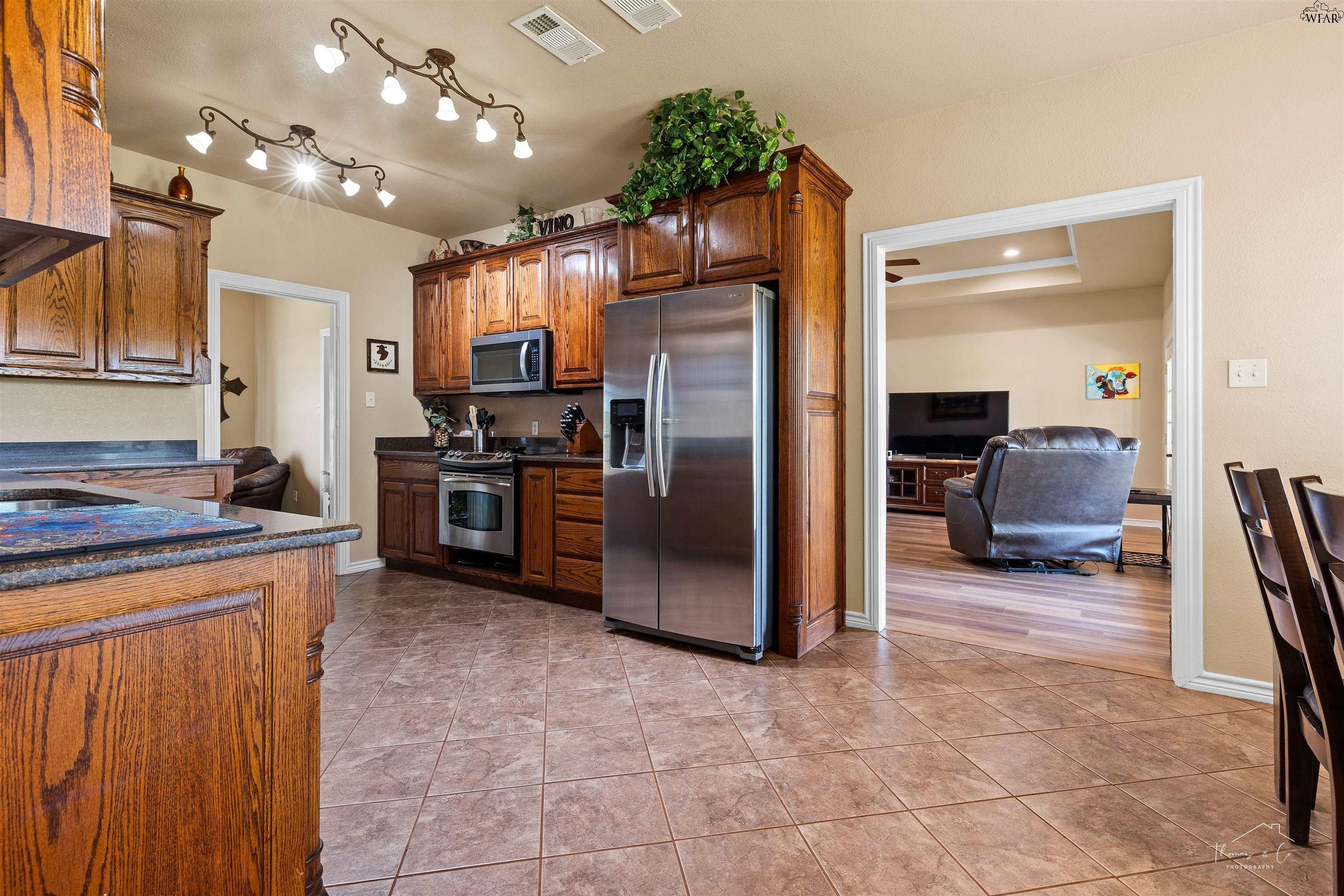 126 Ford Road Holliday, TX 76310 - Photo 10 of 39 Gallery Image 10