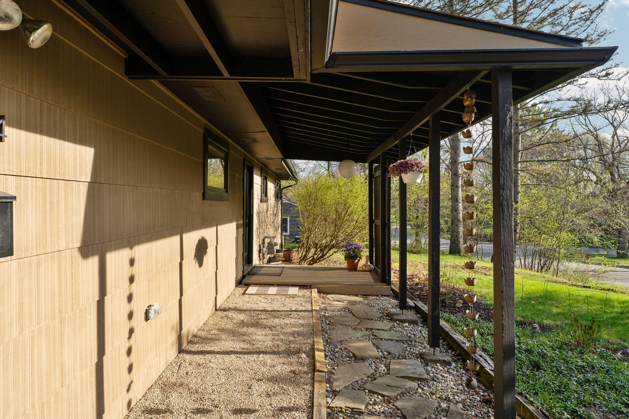 1214 Pomona Road Ann Arbor, MI 48103 - Photo 3 of 53 74-web-or-mls-DSC09720