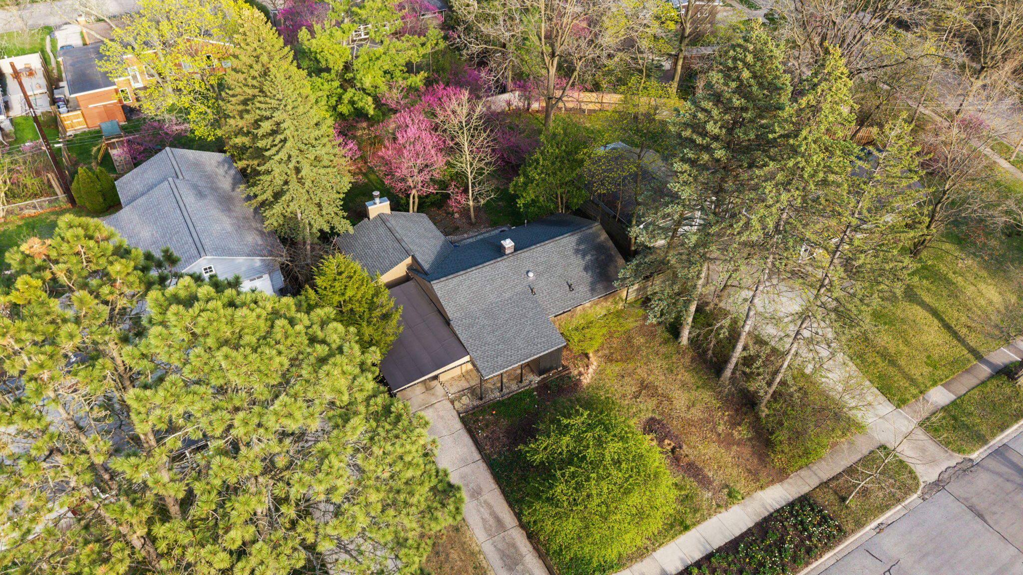 1214 Pomona Road Ann Arbor, MI 48103 - Photo 51 of 53 7-web-or-mls-DJI_20260417183855_0220_D