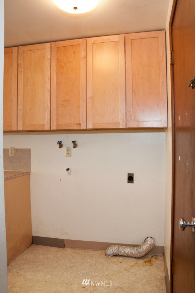 675 Redmond Avenue Northeast Renton, WA 98056 - Photo 6 of 12 Gallery Image 6