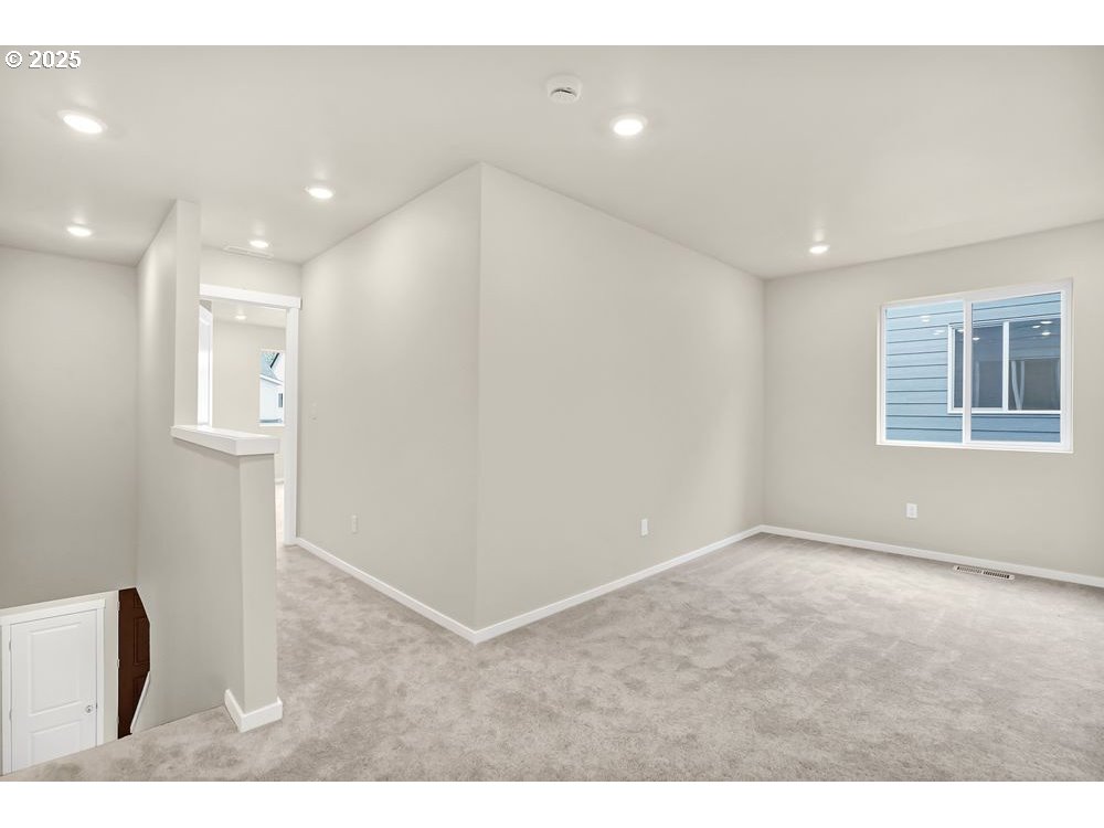 430 Southwest 32nd Street Battle Ground, WA 98604 - Photo 14 of 15 a view of an empty room with a window