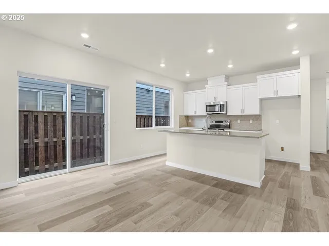 $488,999 | 430 Southwest 32nd Street, Battle Ground, WA 98604