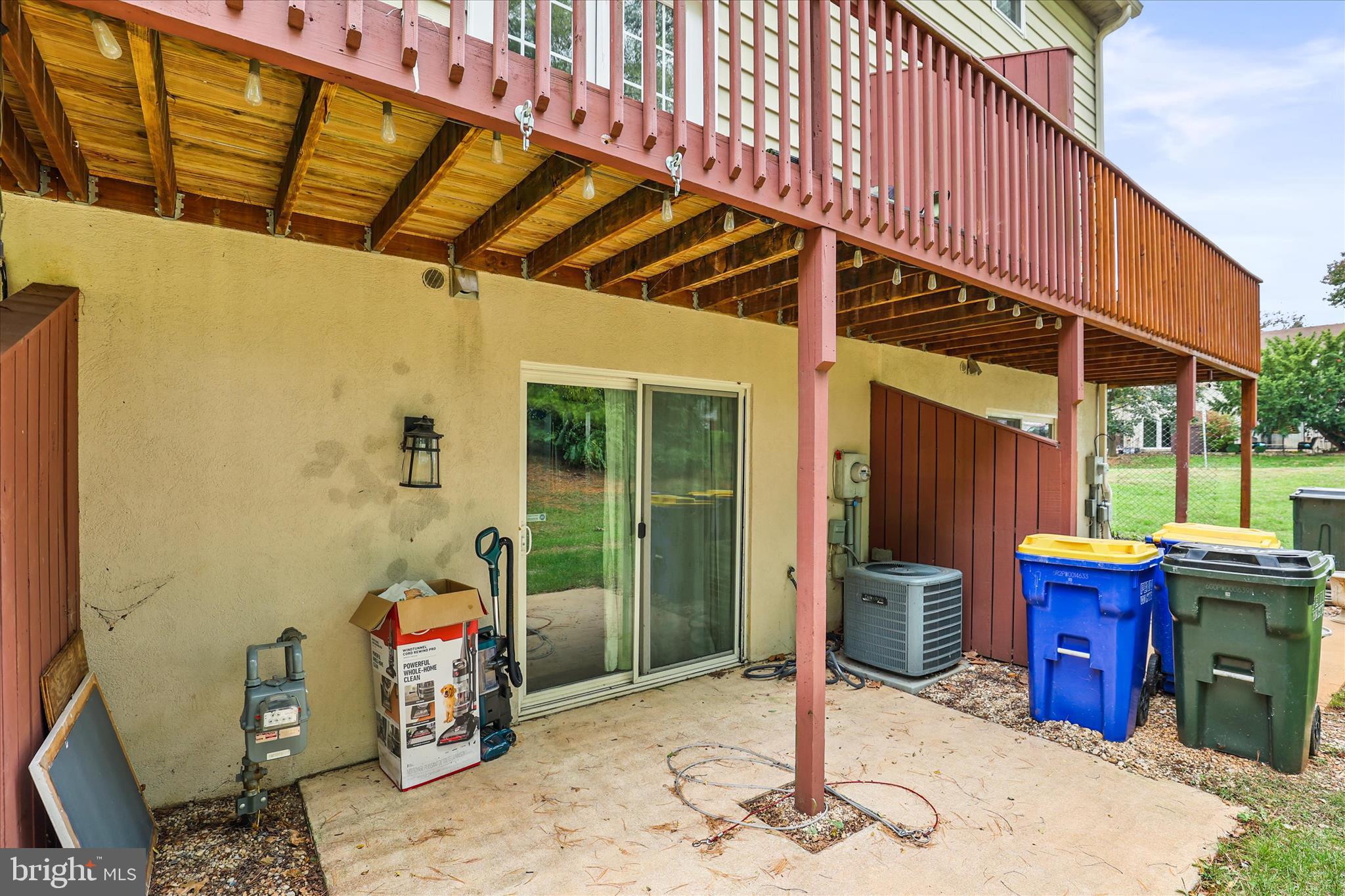 451 Weldon Drive, Unit 451 York, PA 17404 - Photo 28 of 38 a backyard of a house with seating space