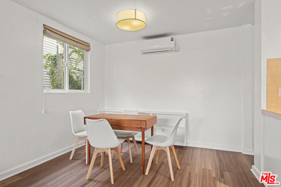 511 Rialto Avenue, Unit 1 Venice, CA 90291 - Photo 9 of 16