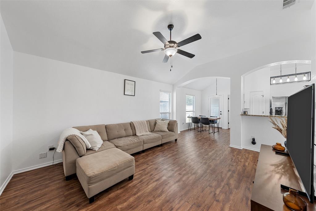 4321 South Fork Ranch Road Waco, TX 76705 - Photo 9 of 17 a living room with furniture