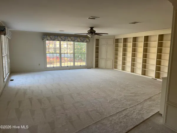 $496,000 | 113 Palmer Place, Washington, NC 27889