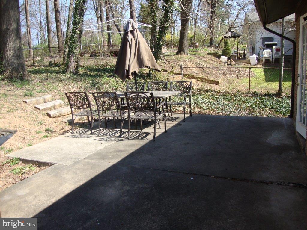 9614 Commonwealth Boulevard Fairfax, VA 22032 - Photo 17 of 17 Patio in backyard