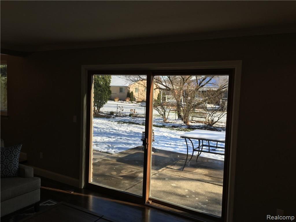 18642 Levan Road Livonia, MI 48152 - Photo 14 of 69 IMG_9336.JPG