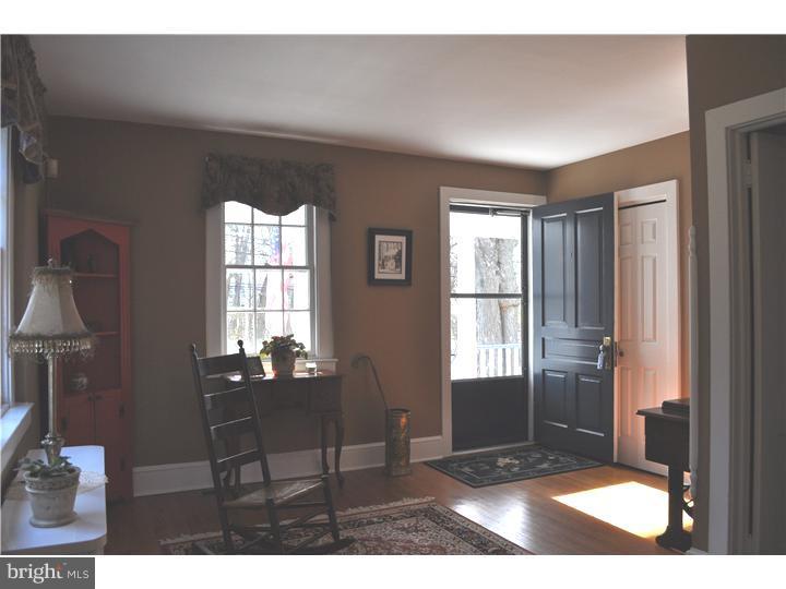 673 Sugartown Road Malvern, PA 19355 - Photo 5 of 25 Foyer