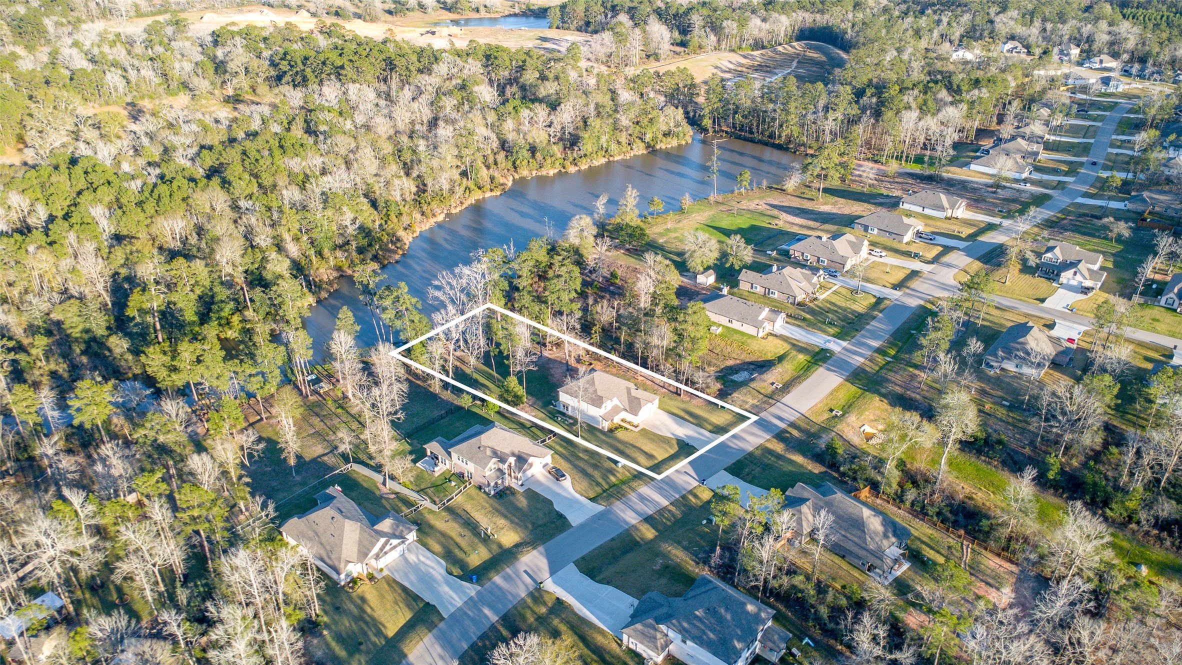 11731 Oakwood Rnch Drive Willis, TX 77378 - Photo 42 of 43 view of a city