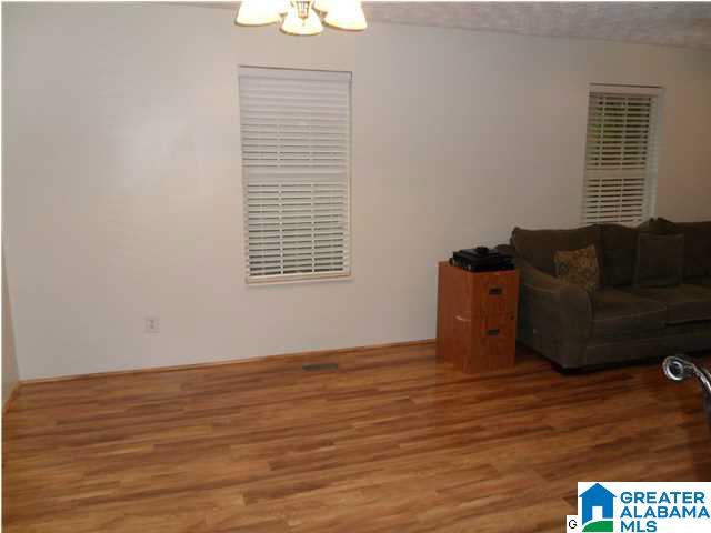 2084 Mayfield Road Warrior, AL 35180 - Photo 9 of 31