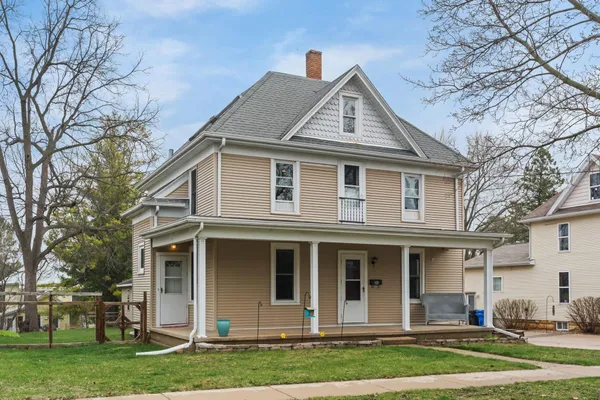 $365,000 | 804 East Main Street, Mount Horeb, WI 53572
