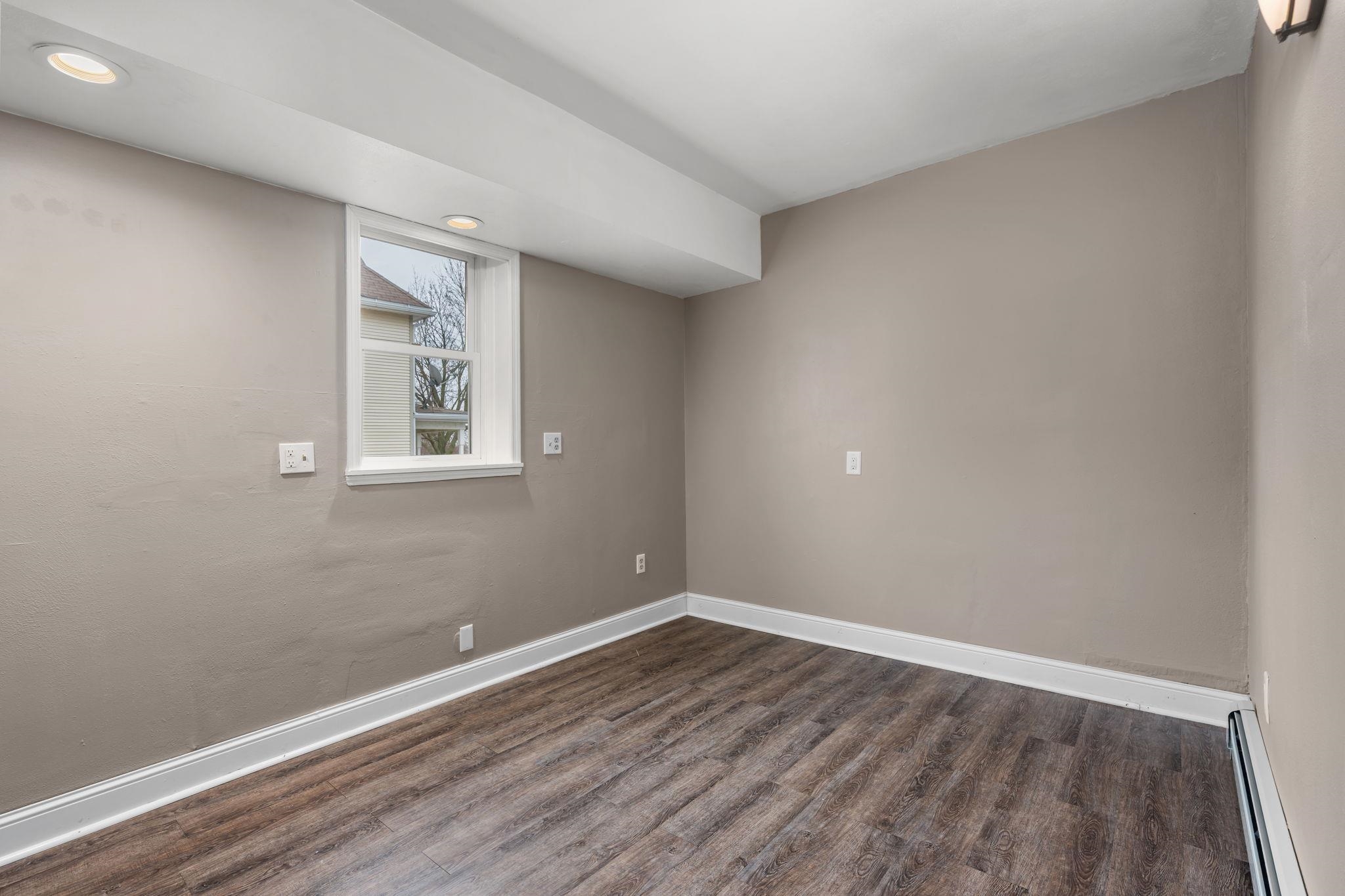 804 East Main Street Mount Horeb, WI 53572 - Photo 12 of 44