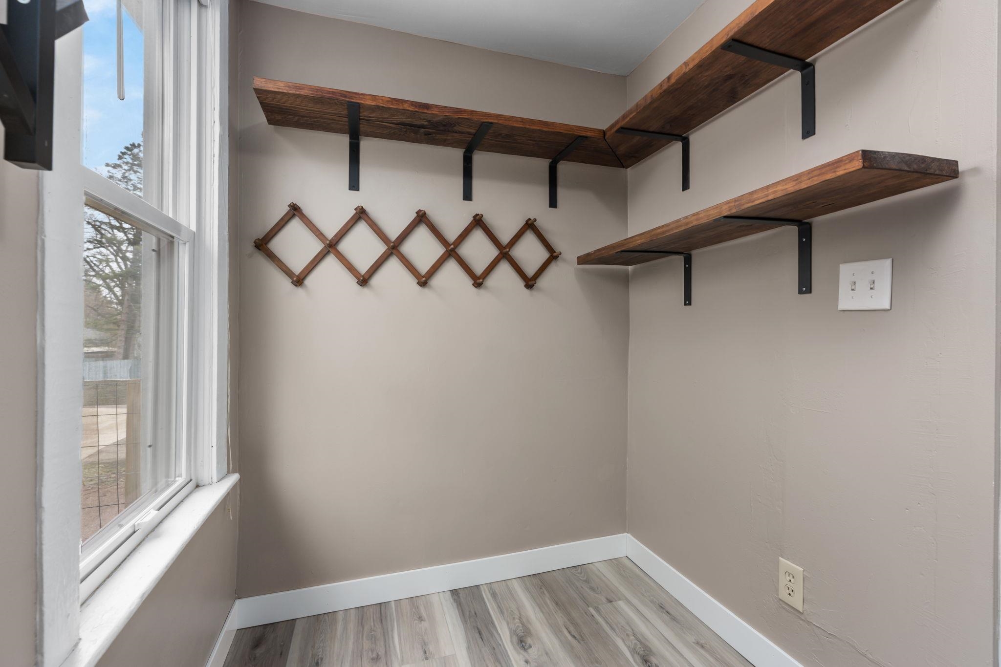 804 East Main Street Mount Horeb, WI 53572 - Photo 19 of 44