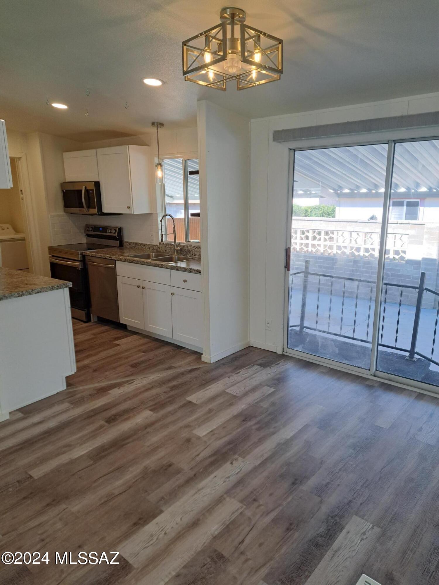 5741 West Rocking Cir Street Tucson, AZ 85713 - Photo 5 of 27 20240928_093406