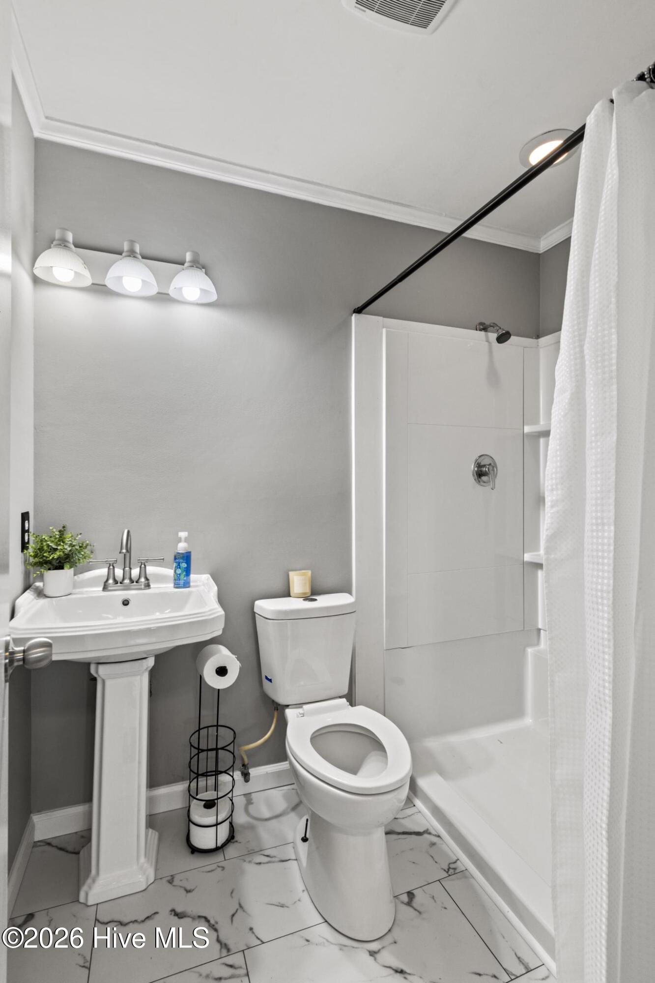 1033 Decatur Road Jacksonville, NC 28540 - Photo 15 of 36 425A7871