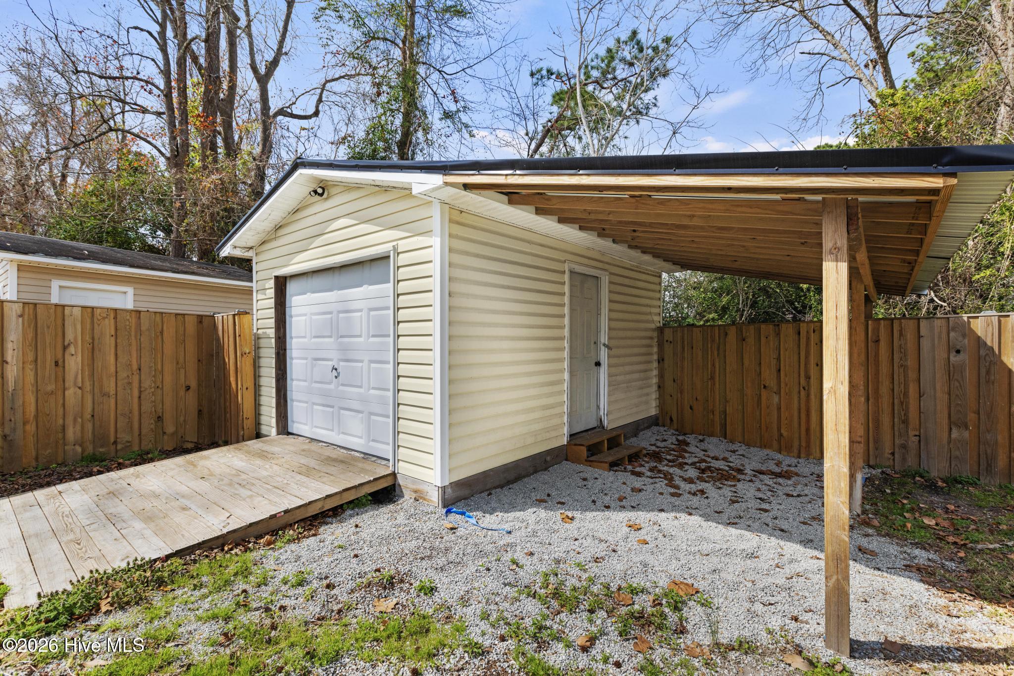 1033 Decatur Road Jacksonville, NC 28540 - Photo 34 of 36 425A7914