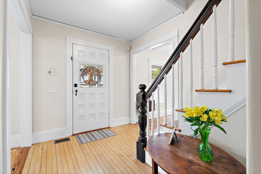 18 O'Neil Street Hudson, MA 01749 - Photo 7 of 40