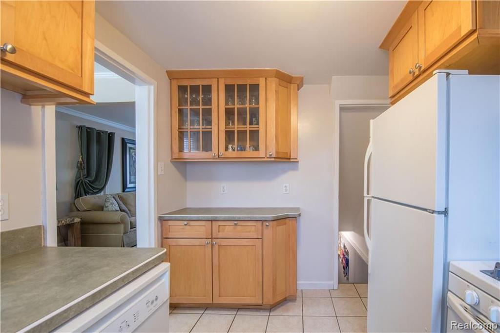 1779 Graefield Road Birmingham, MI 48009 - Photo 9 of 20