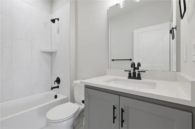 $599,950 | 20040 West 226th Terrace, Spring Hill, KS 66083