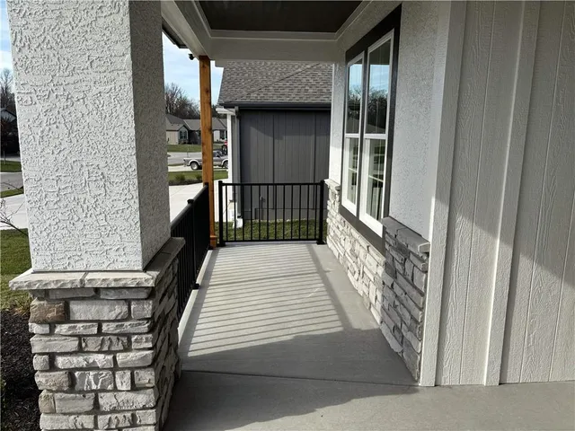 $599,950 | 20040 West 226th Terrace, Spring Hill, KS 66083