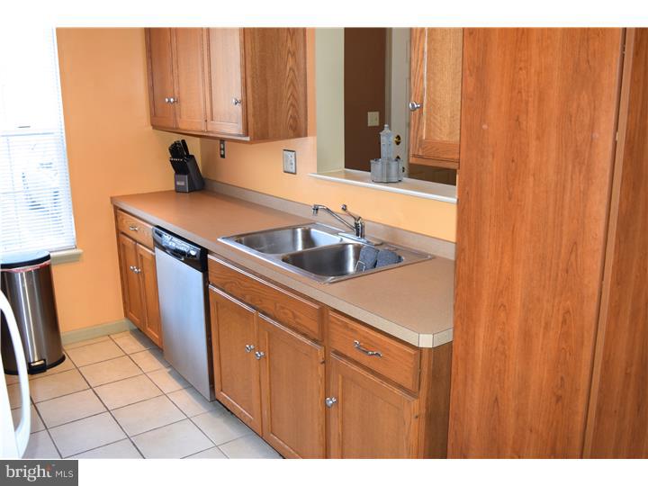 10 Becket Court Reading, PA 19607 - Photo 4 of 23 Gallery Image 4