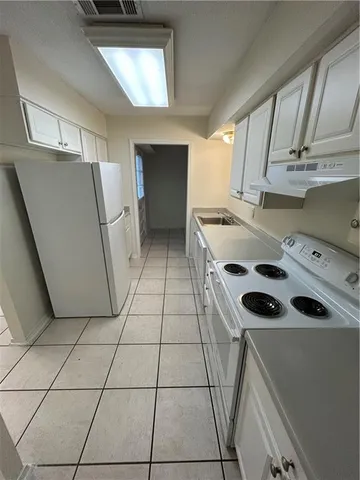 $1,250 | 3000 Melvil Dewey Drive, Unit C, Metairie, LA 70002