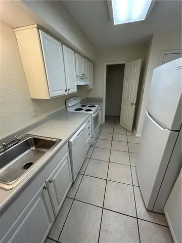 $1,250 | 3000 Melvil Dewey Drive, Unit C, Metairie, LA 70002