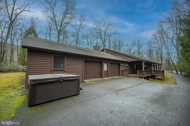 $689,000 | 526 Gleanings Drive, McHenry, MD 21541