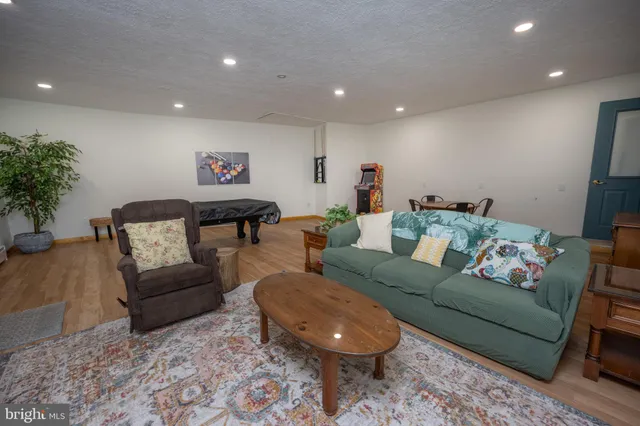 $689,000 | 526 Gleanings Drive, McHenry, MD 21541